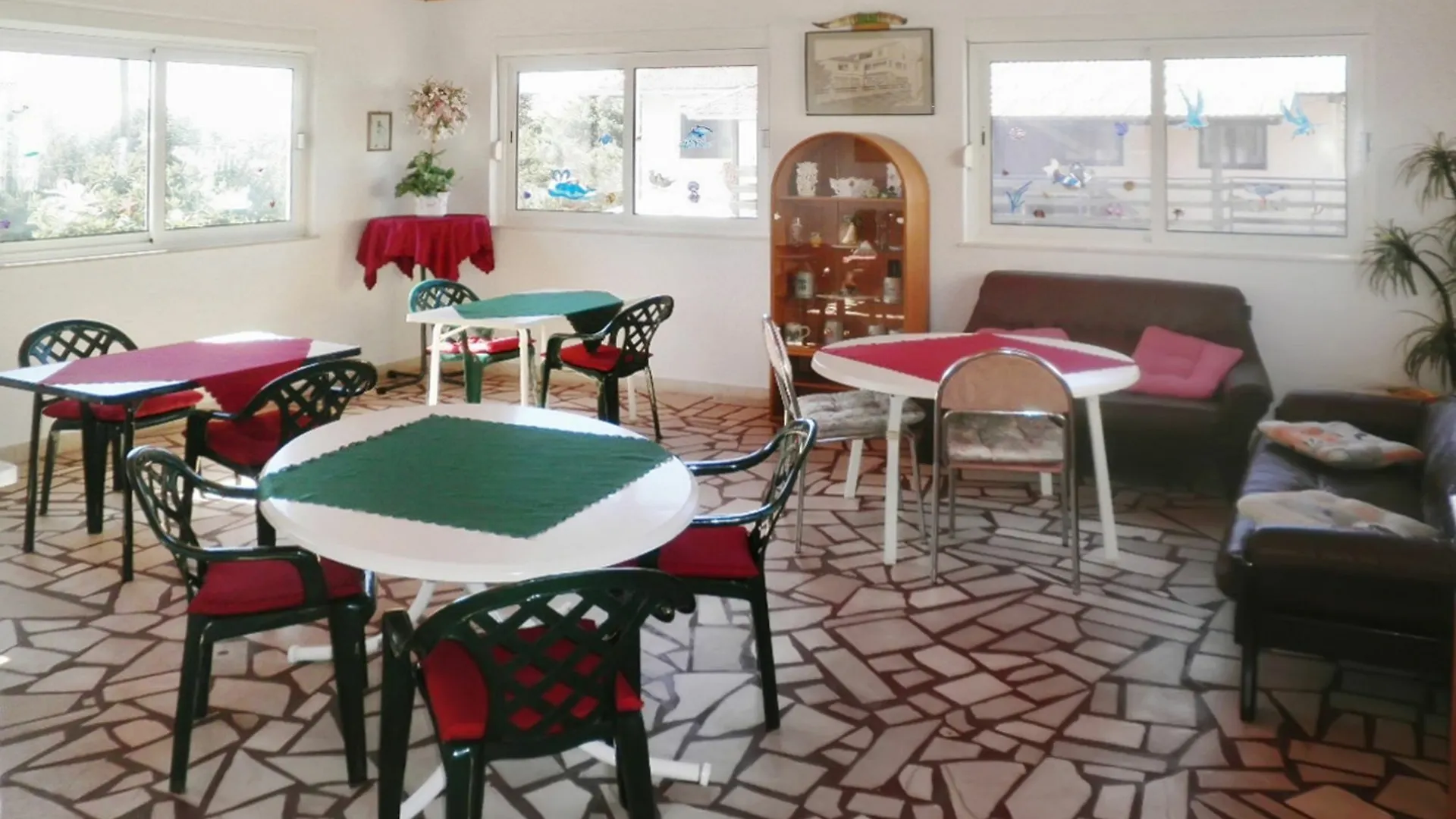 Dalmatian Coast Apartment W/ Garden & Sea View, Near Zadar - Moments F